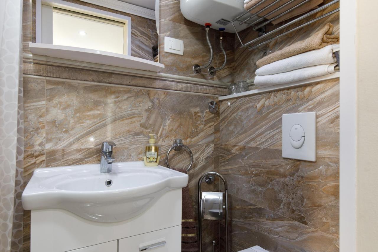 Luxury And Authentic Studio In Split Old Town Exterior photo