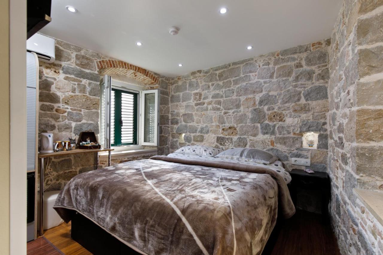 Luxury And Authentic Studio In Split Old Town Exterior photo
